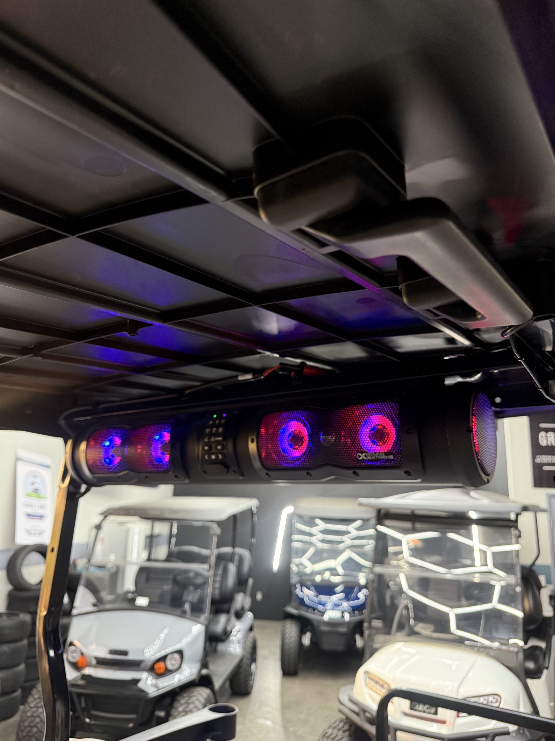 
								2026 E-Z-GO RXV 4 Summit XT Elite Lithium full									