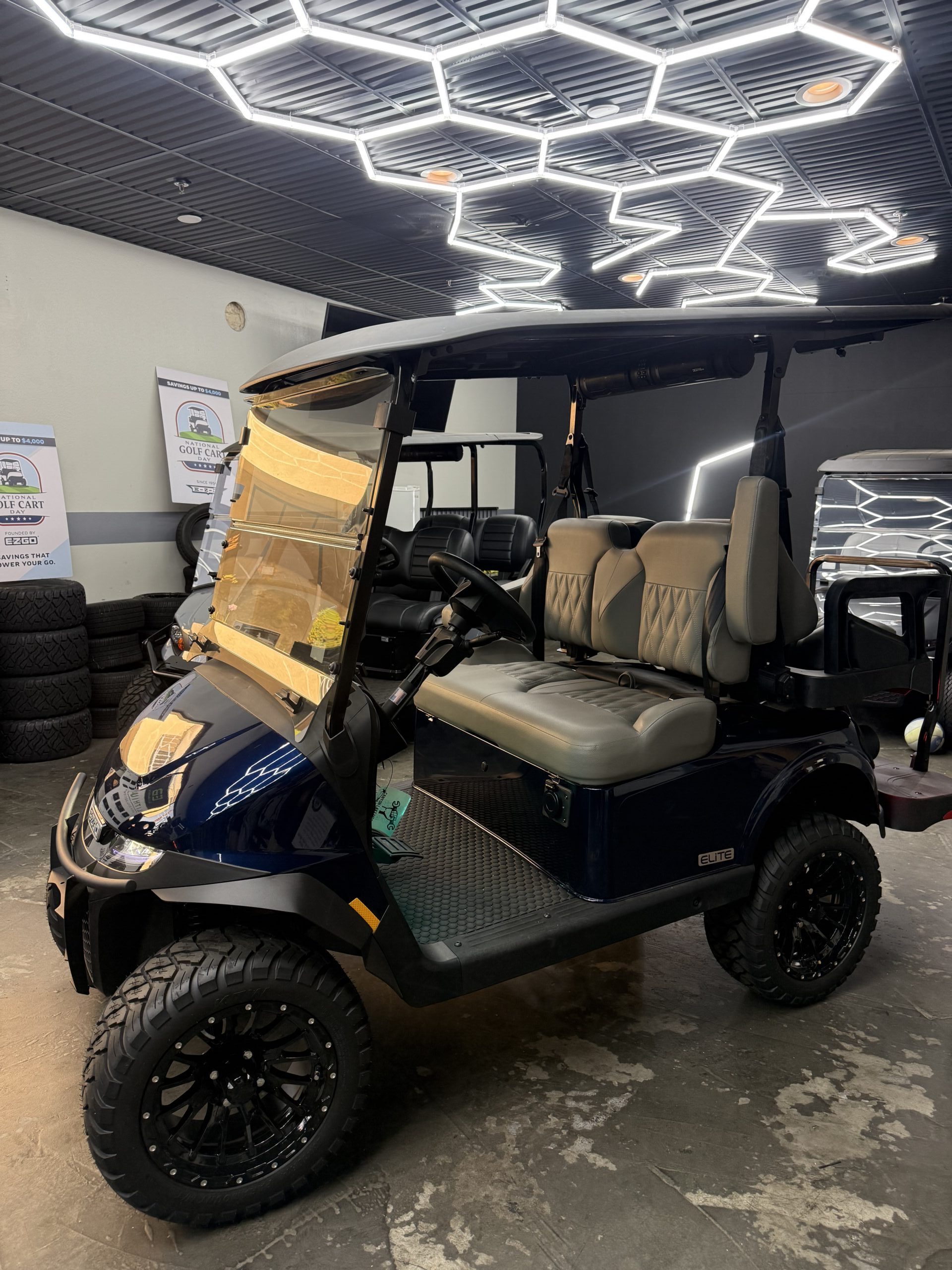 
								2026 E-Z-GO RXV 4 Summit XTL Elite Lithium full									