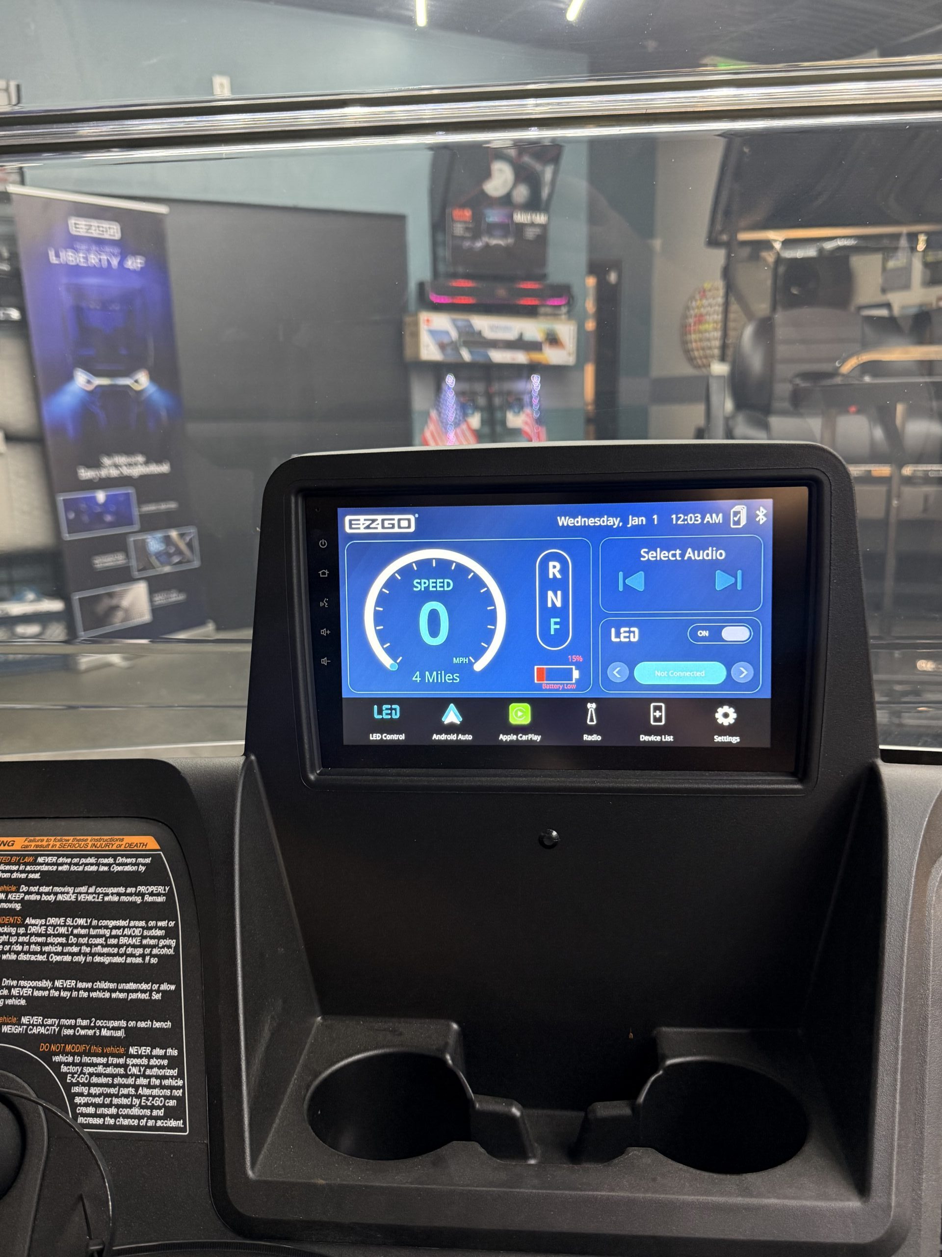 
								2026 E-Z-GO Freedom RXV ELiTE Lithium full									