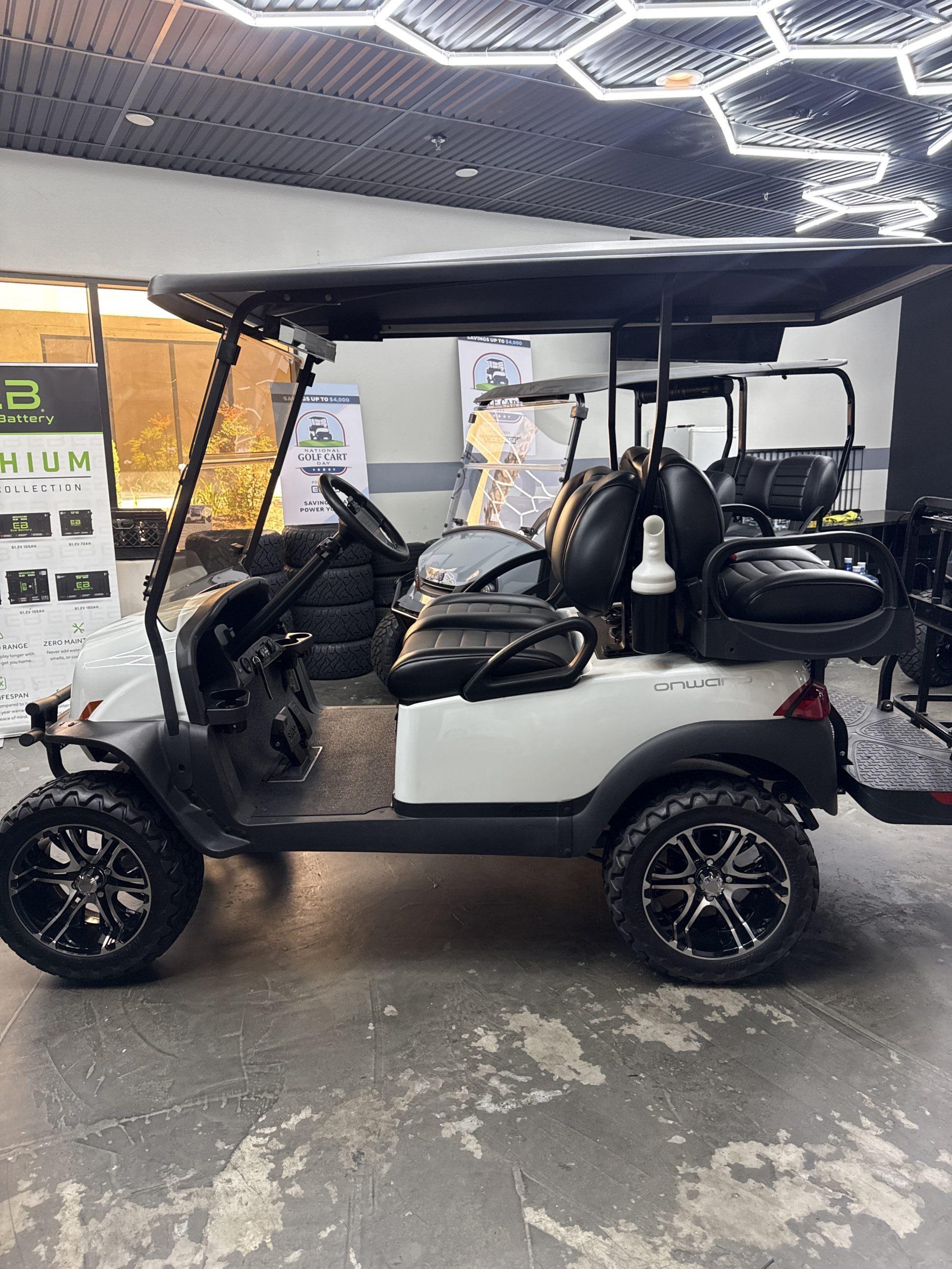 
								2018 Club Car Onward Lifted full									