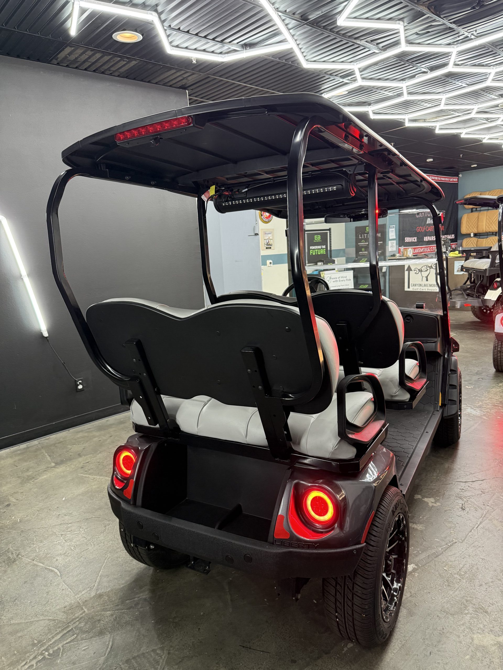 
								2026 E-Z-GO Liberty full									