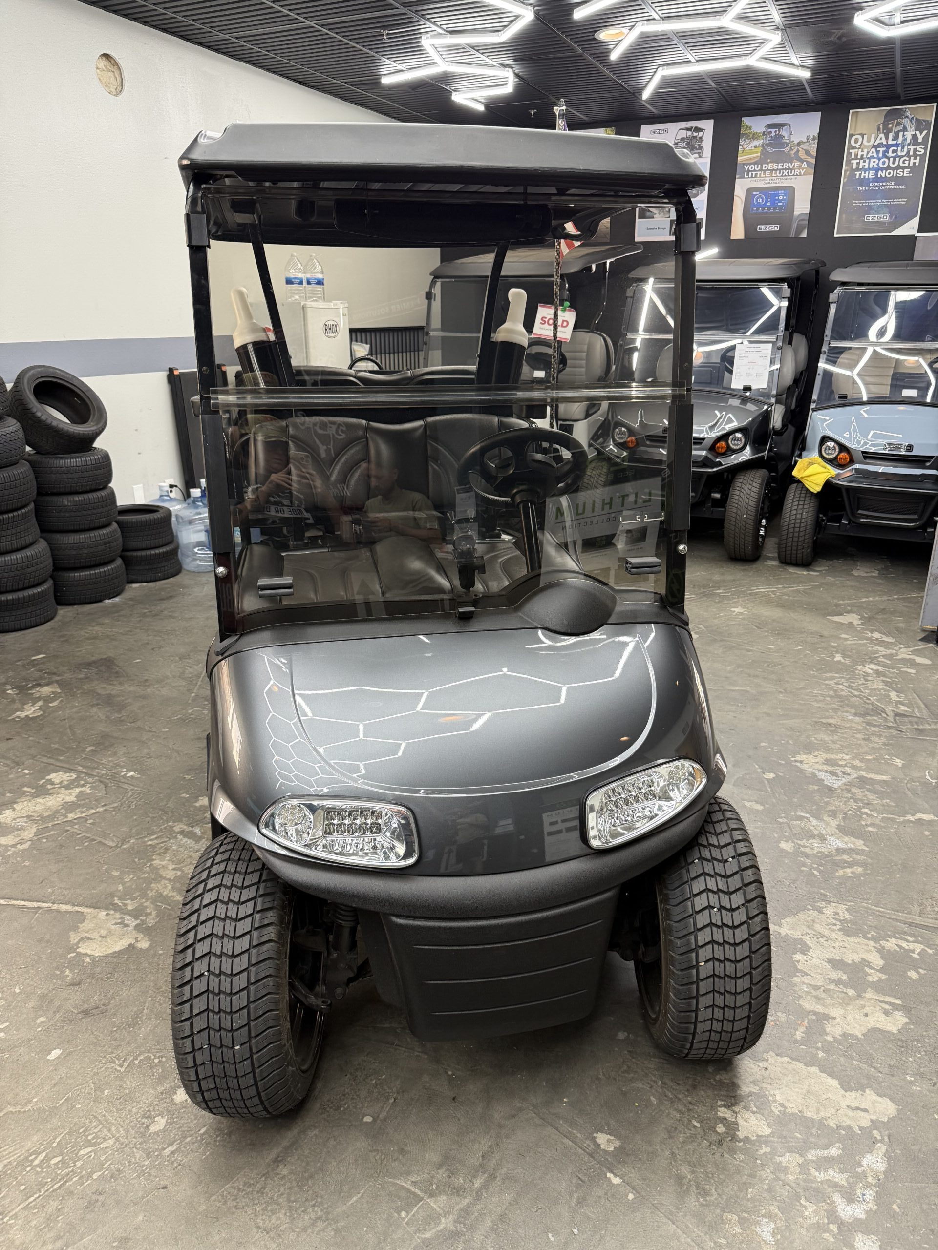 
								2018 E-Z-GO Freedom RXV full									